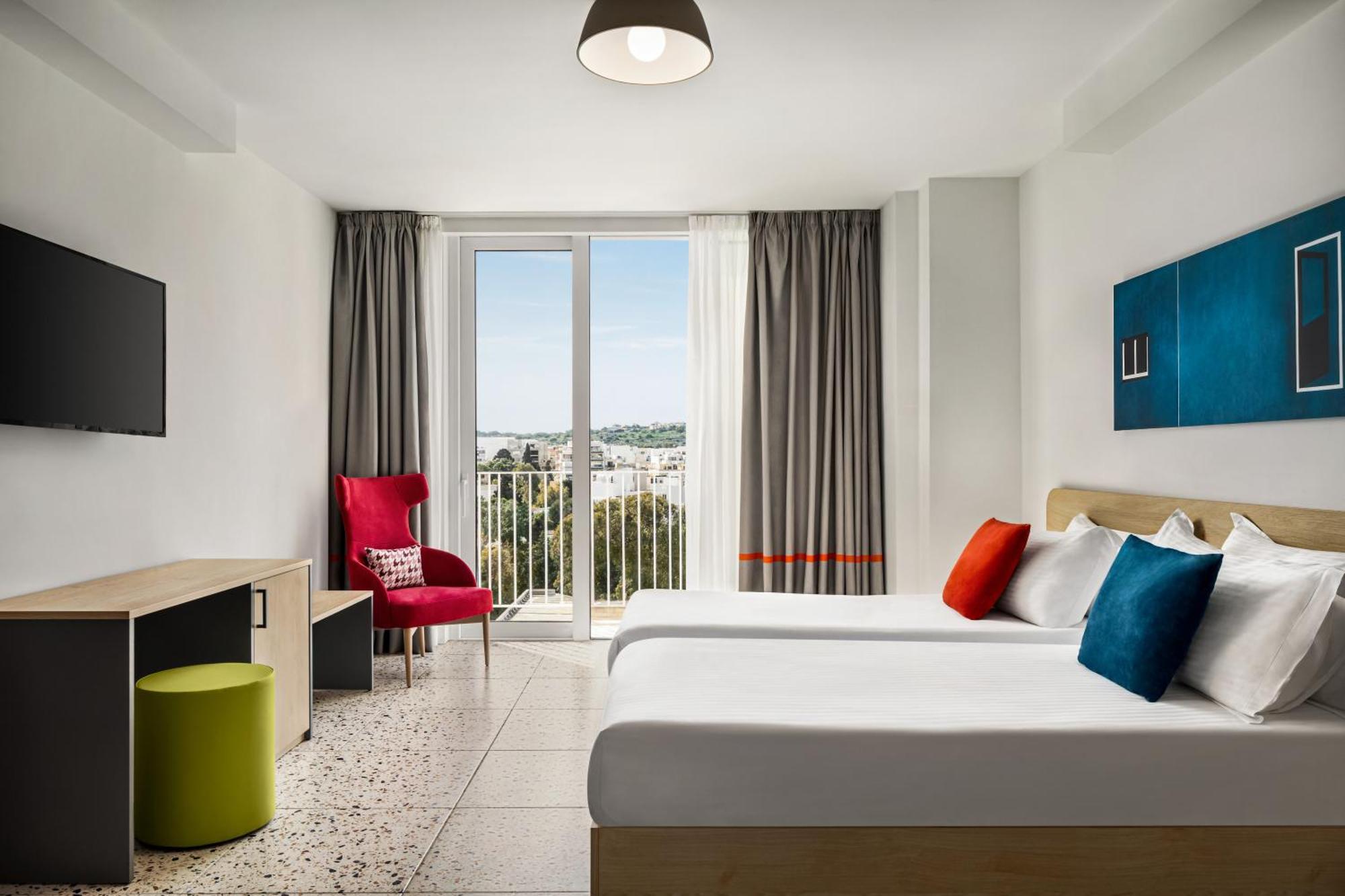 Quadro Hotel, Trademark Collection By Wyndham St. Julian's Exteriör bild