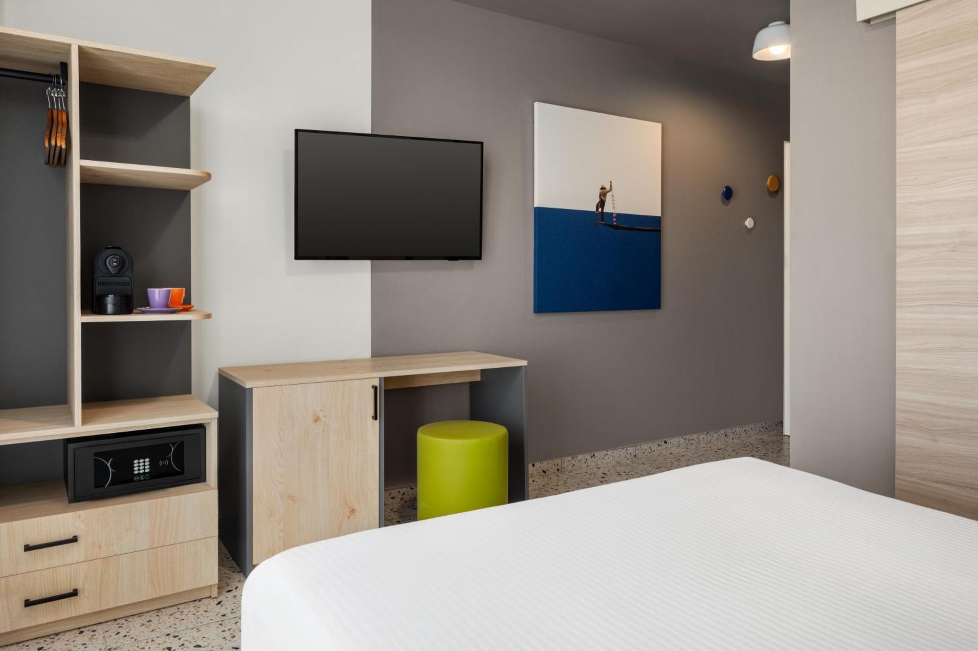 Quadro Hotel, Trademark Collection By Wyndham St. Julian's Exteriör bild