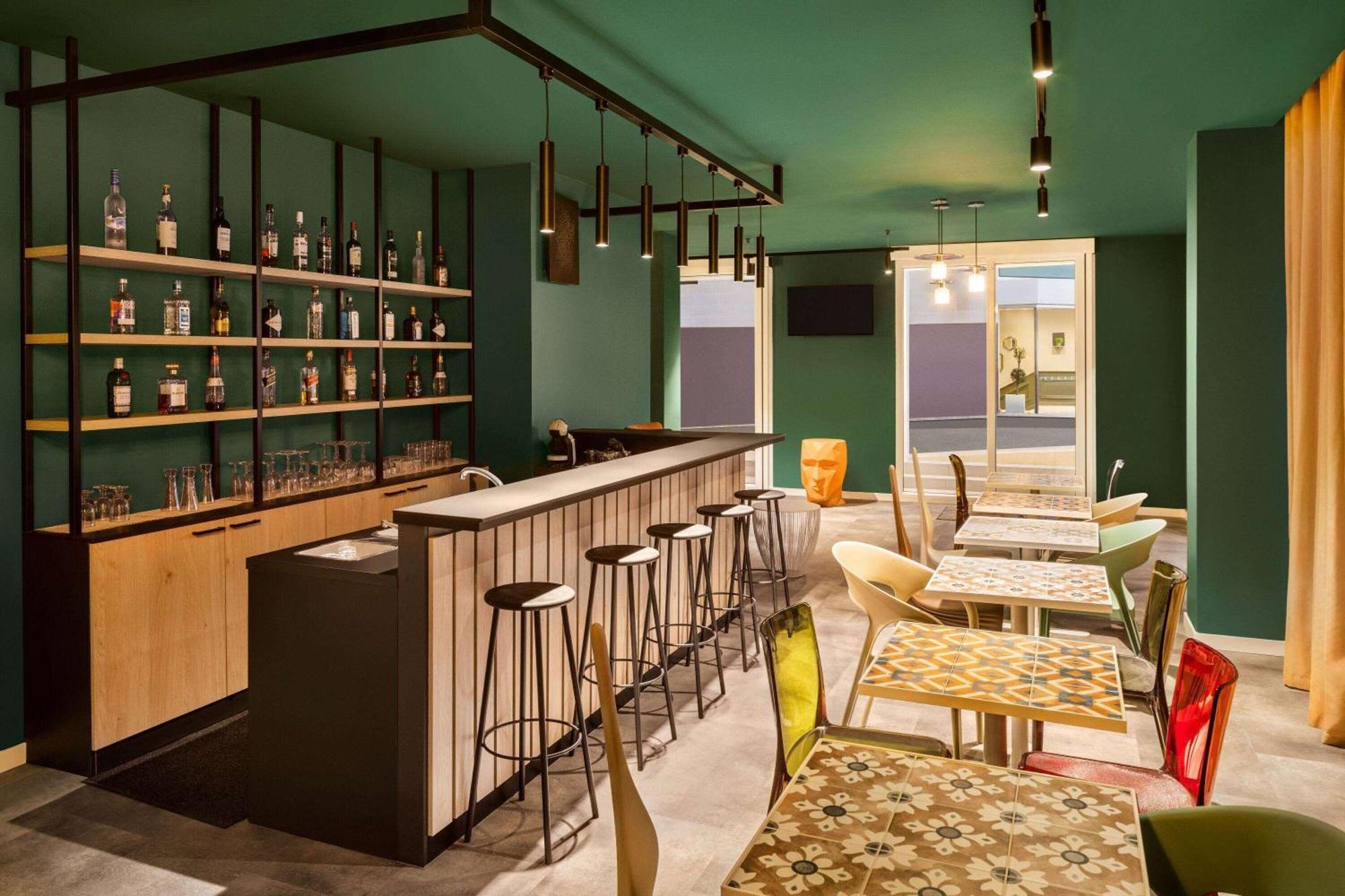 Quadro Hotel, Trademark Collection By Wyndham St. Julian's Exteriör bild
