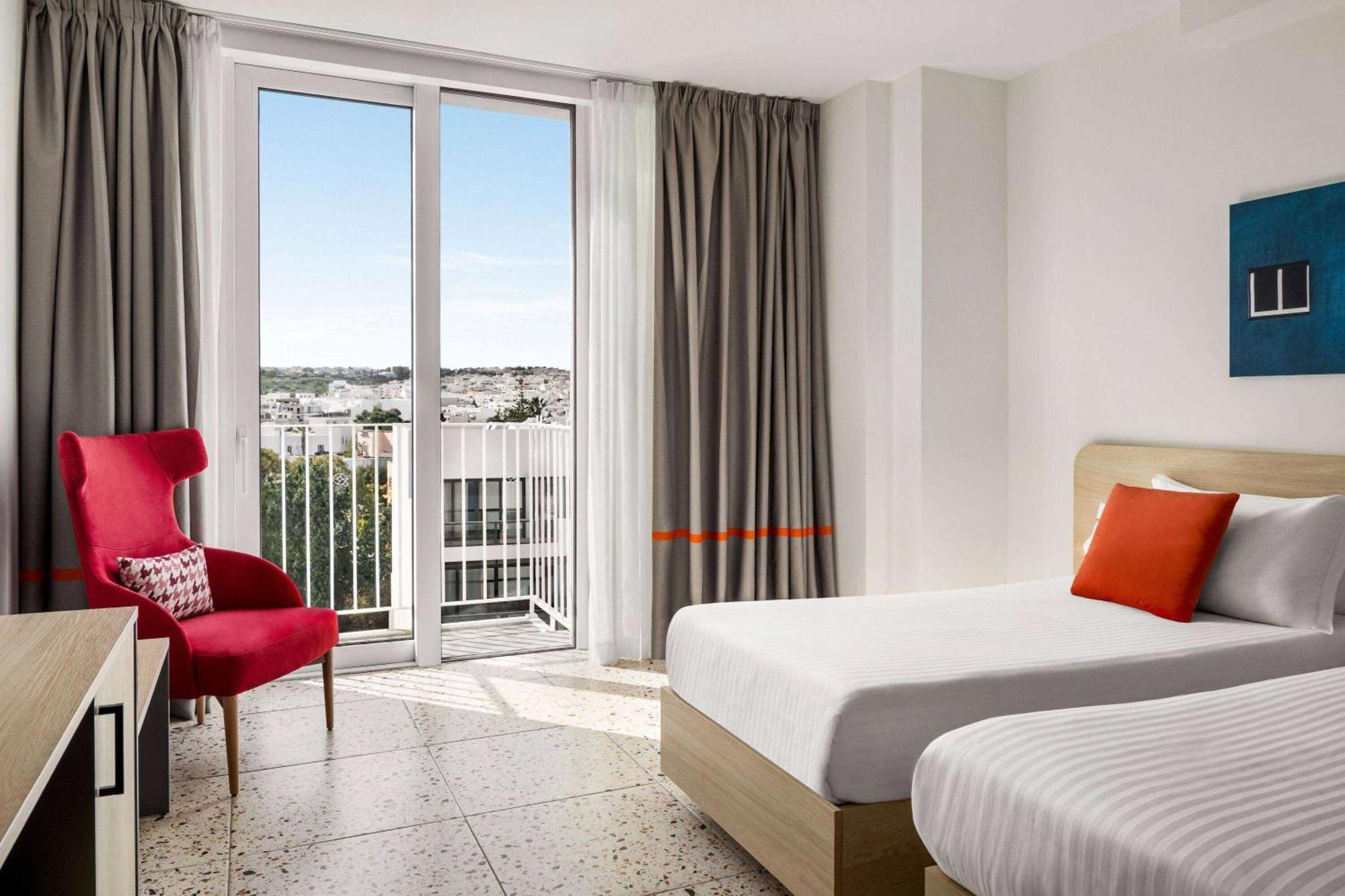 Quadro Hotel, Trademark Collection By Wyndham St. Julian's Exteriör bild