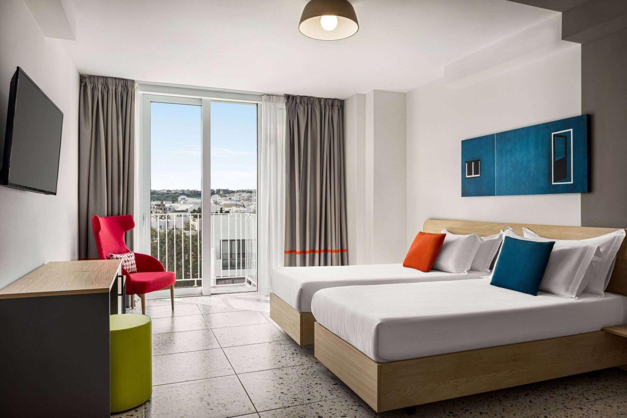 Quadro Hotel, Trademark Collection By Wyndham St. Julian's Exteriör bild